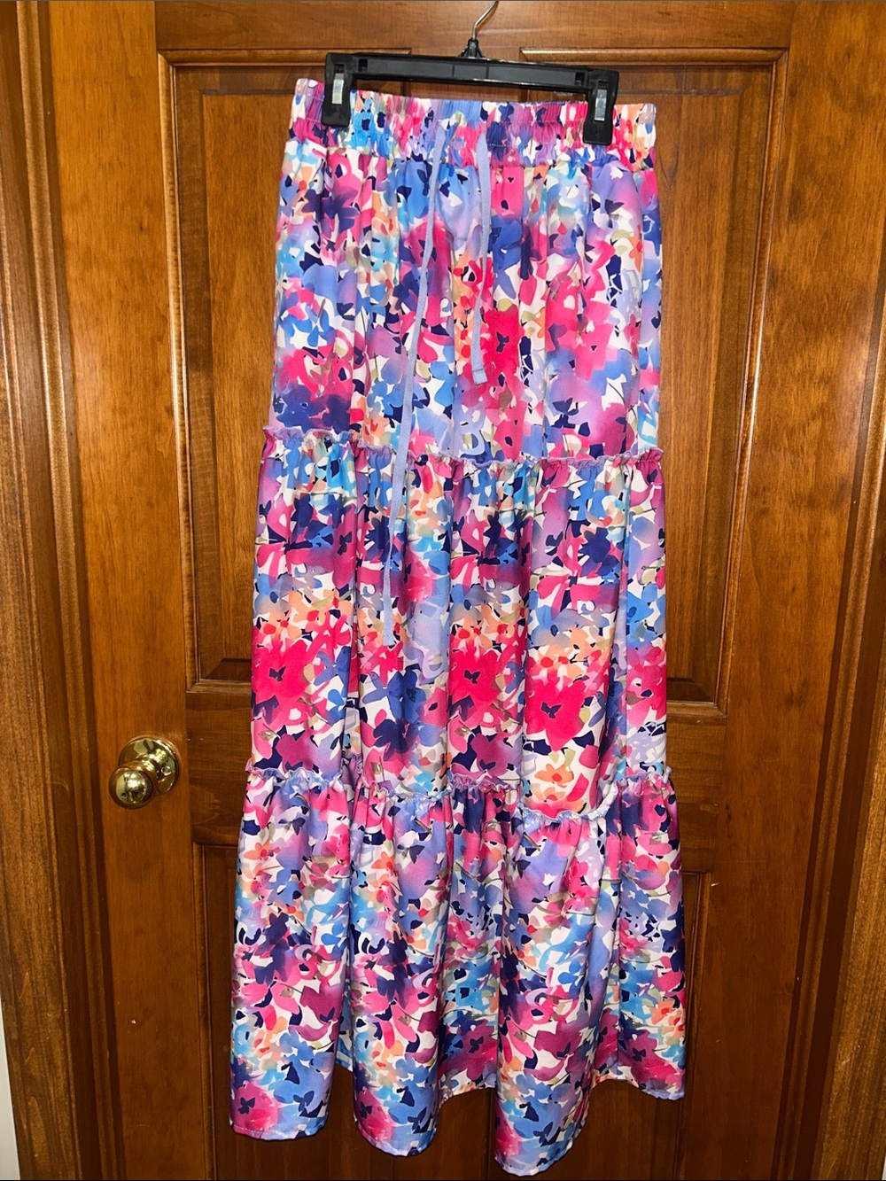 NWOT Women's Tiered Floral Maxi Skirt size medium